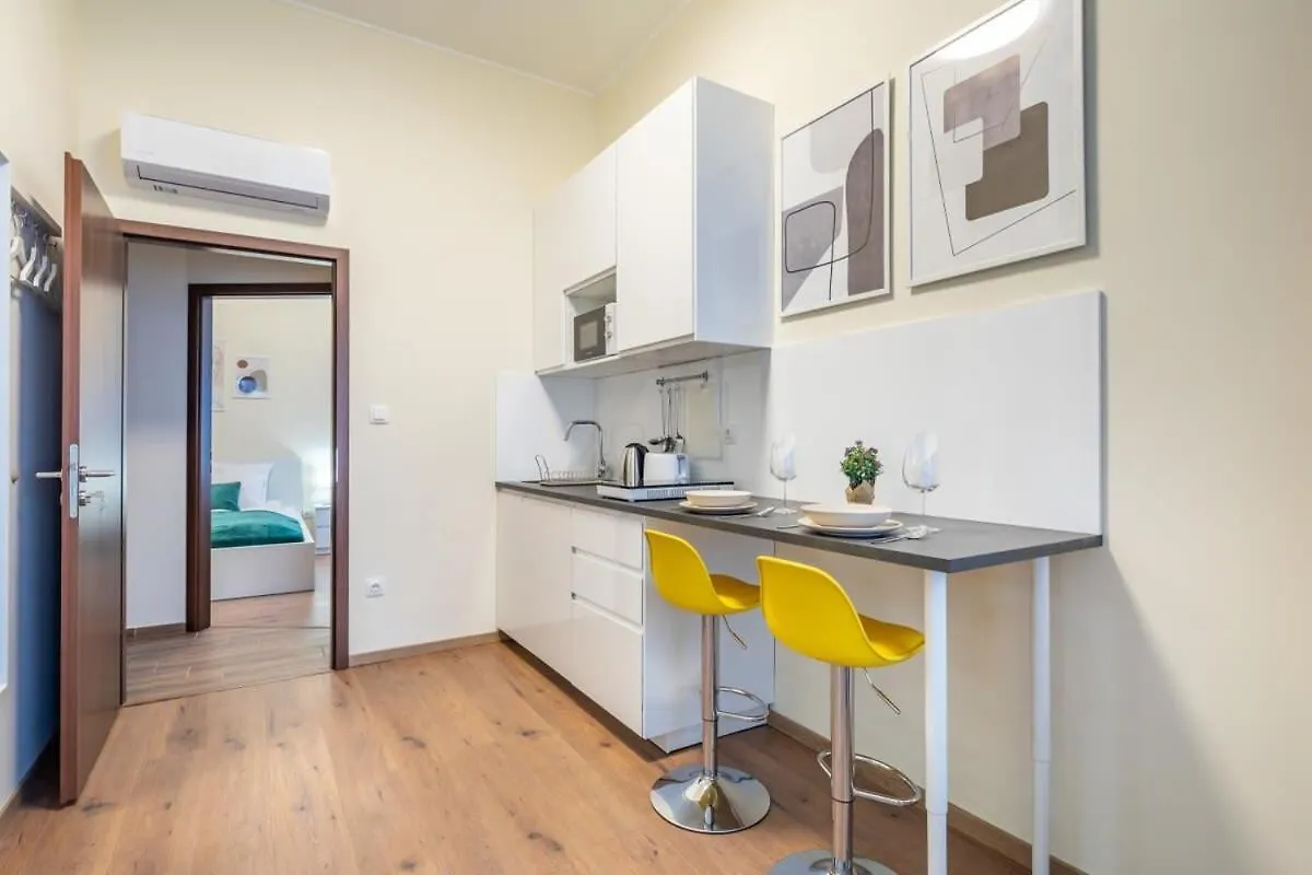 Super Central New Studio Budapest 0*,